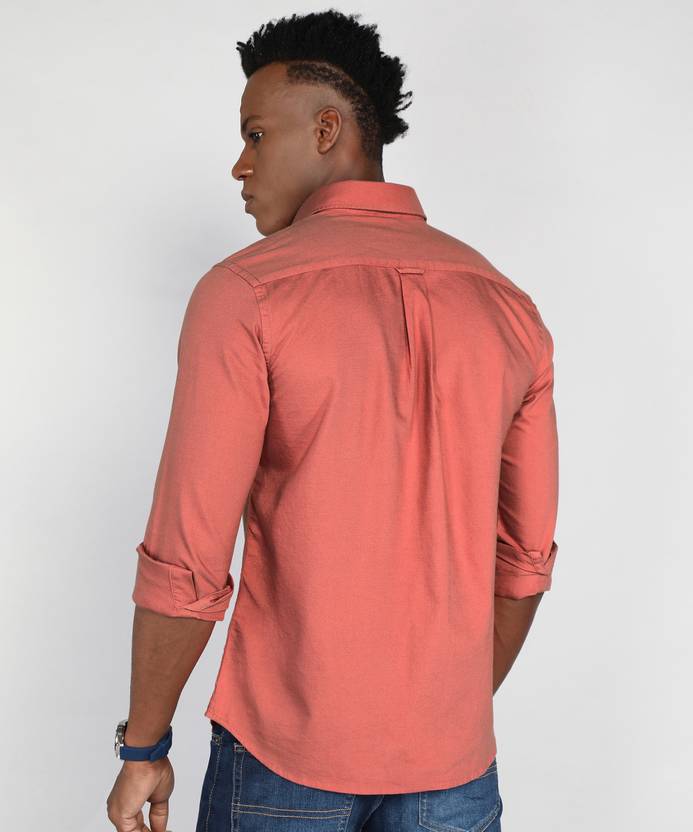 Men Tailored Fit Solid Spread Collar Casual Shirt