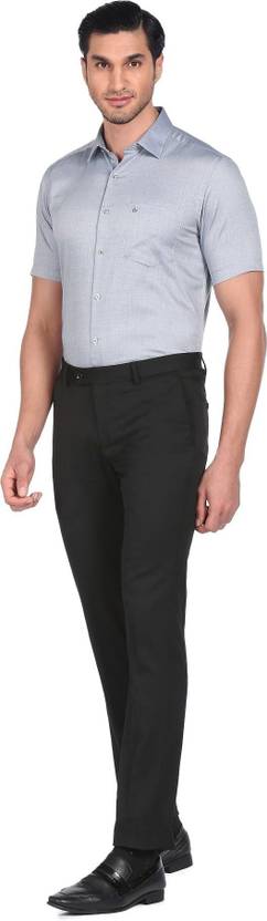 Men Regular Fit Solid Spread Collar Formal Shirt