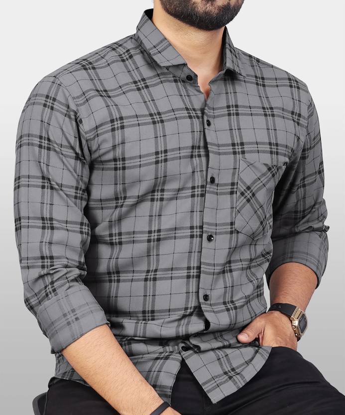 Surhi Men Regular Fit Checkered Spread Collar Casual Shirt