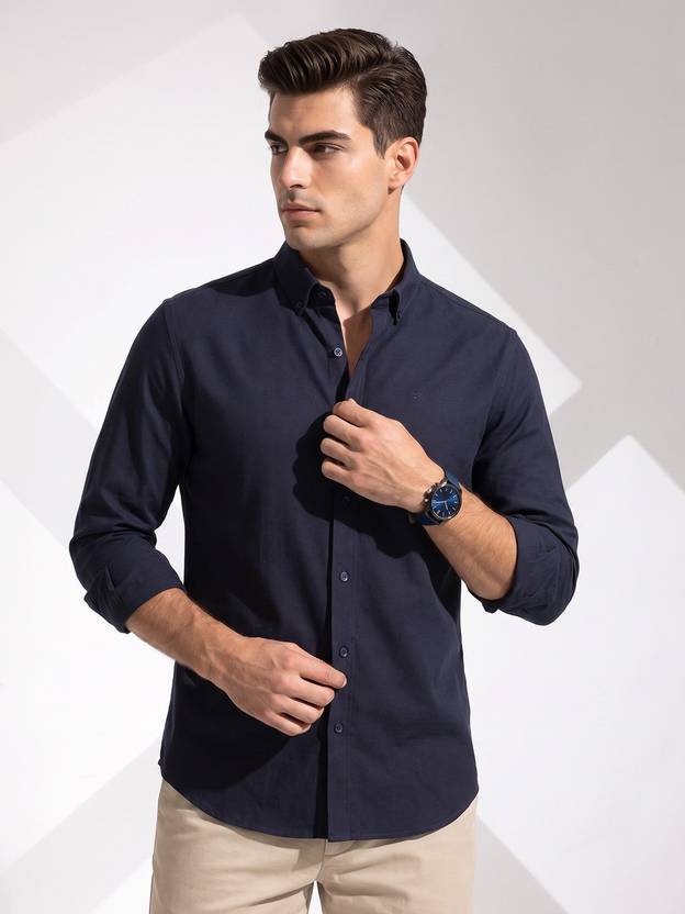 INVICTUS Men Slim Fit Solid Button Down Collar Casual Shirt