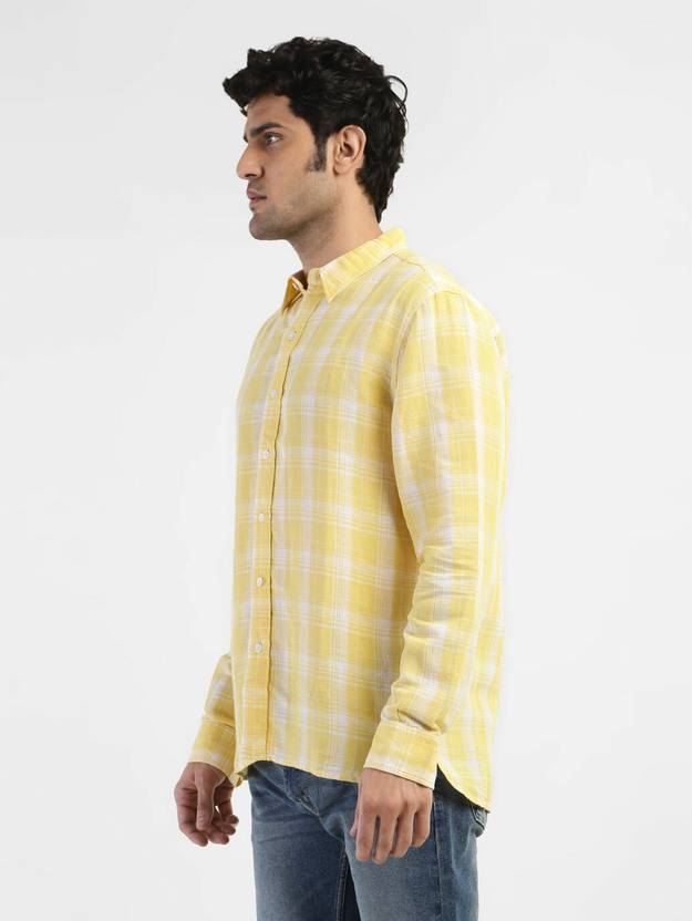 Men Regular Fit Checkered Spread Collar Casual Shirt
