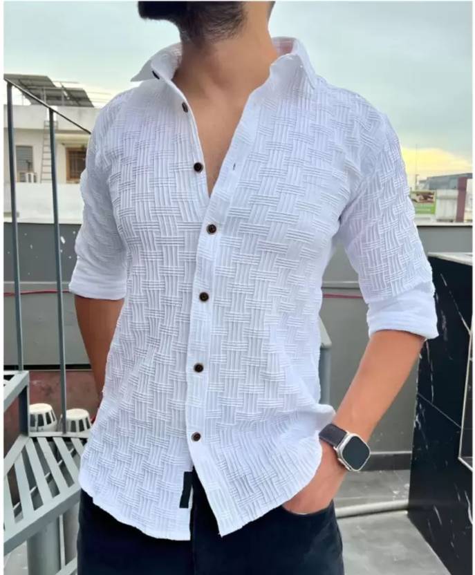 clinch fashion Men Regular Fit Self Design Spread Collar Casual Shirt