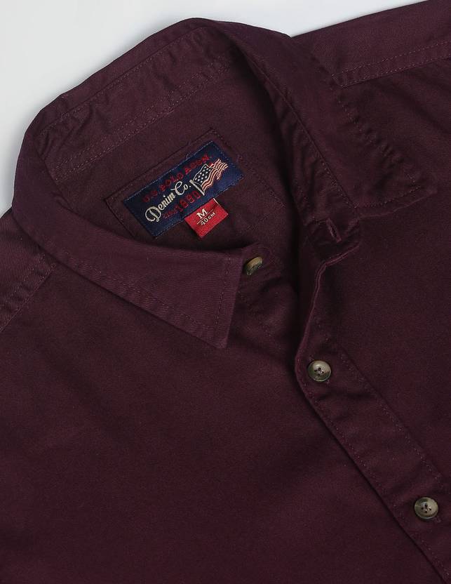 Men Slim Fit Solid Spread Collar Casual Shirt