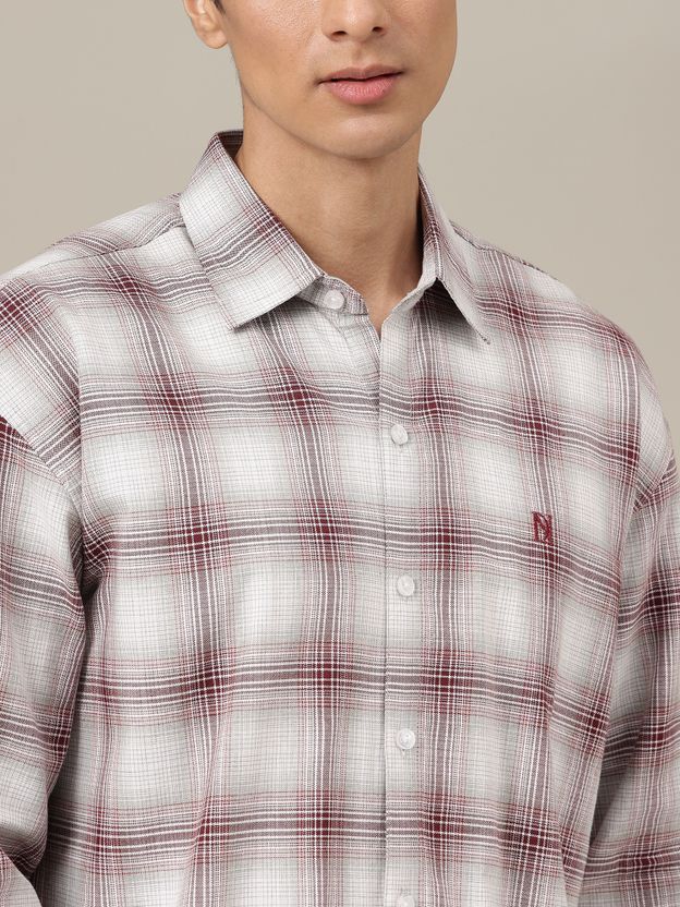 DENNISON Men Oversized Checkered Casual Shirt - Image 5