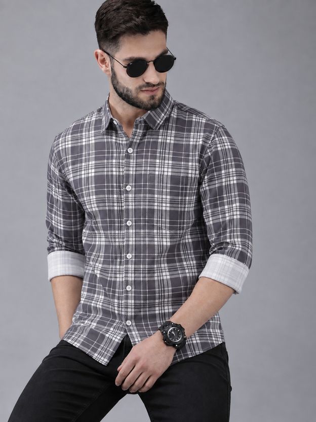 Roadster Men Regular Fit Checkered Shirt - Image 10