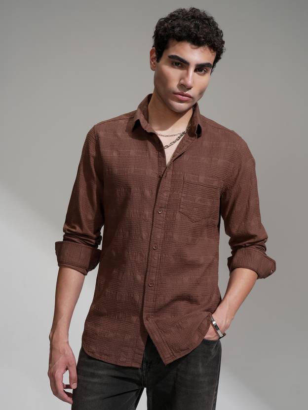 HIGHLANDER Men Slim Fit Self Design Cut Away Collar Casual Shirt