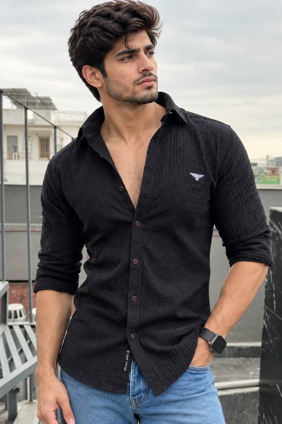 VEMEZ Men Comfort Fit Self Design Spread Collar Casual Shirt