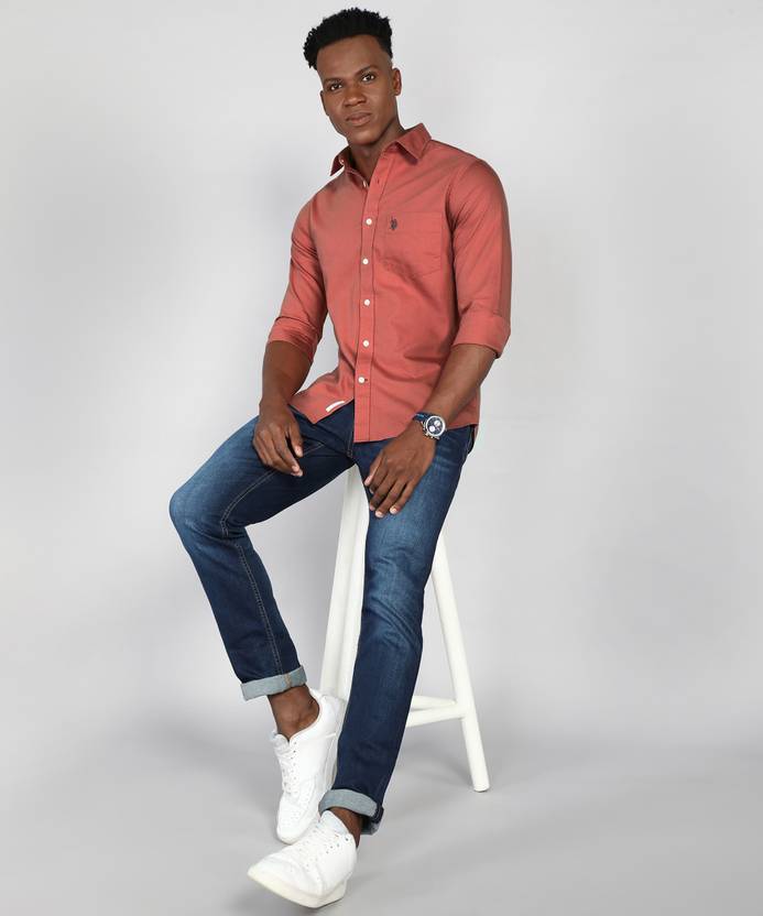 Men Tailored Fit Solid Spread Collar Casual Shirt