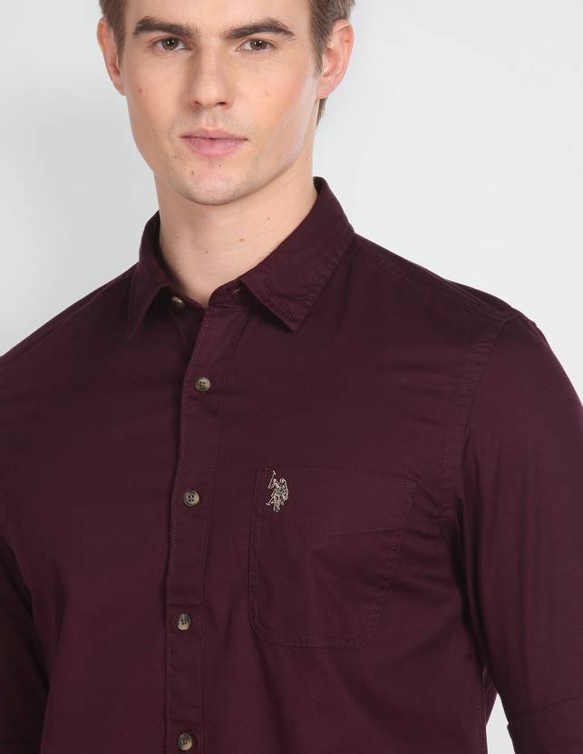 Men Slim Fit Solid Spread Collar Casual Shirt