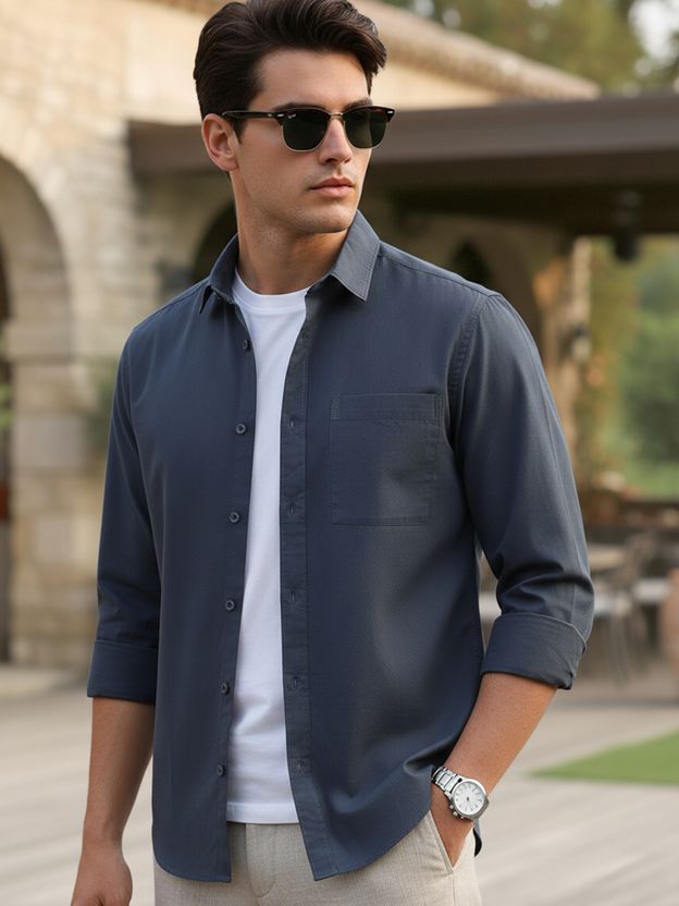 Urbano Fashion पुरुषों के लिए सॉलिड कैज़ुअल स्प्रेड शर्ट - Image 1