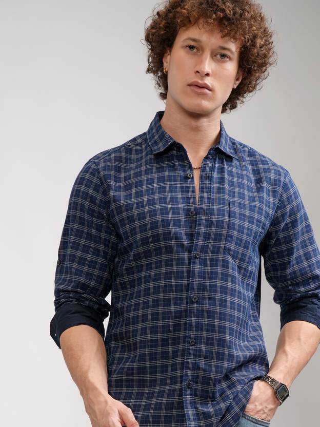 HIGHLANDER Men Slim Fit Checkered Cut Away Collar Casual Shirt