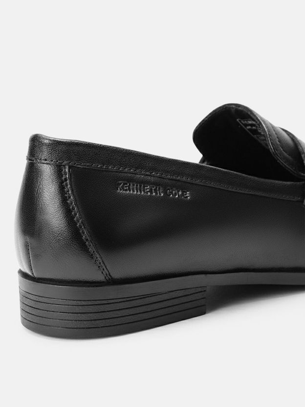 Kenneth Cole Women's Black Loafers 6 - Image 5