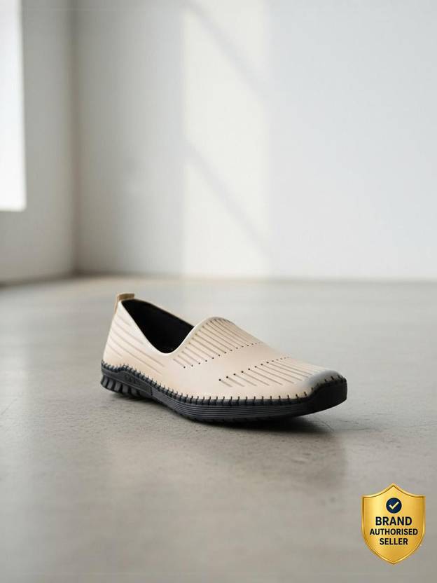 PROVOGUE Men's beigeTextured Ethnic Slip-On Loafers Jutis For Men