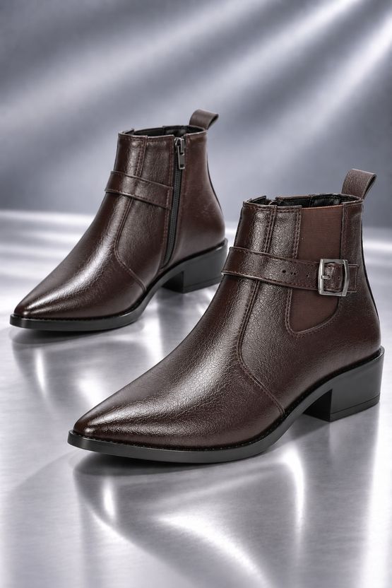 Roadster Men's Brown Boots Size 10 - Image 9