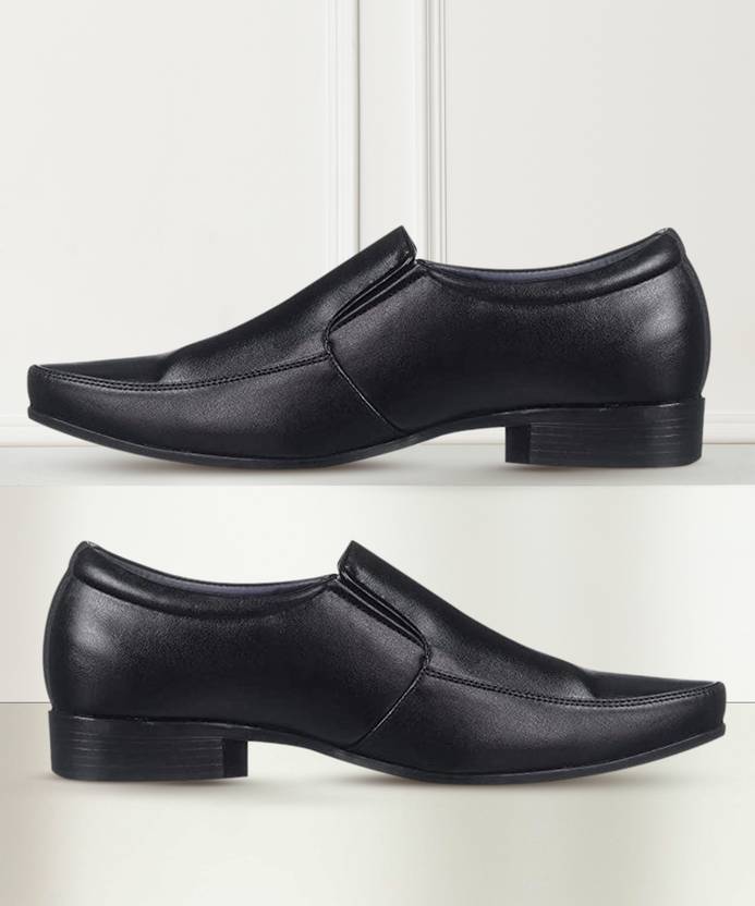 Bata Slip On For Men  (Black)