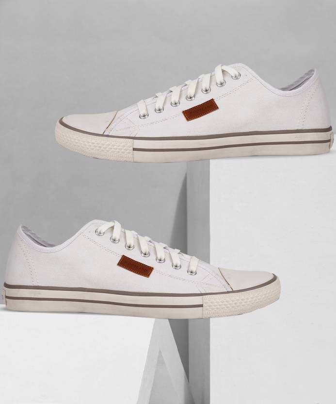 Min. 50% Off On Woodland Shoes
