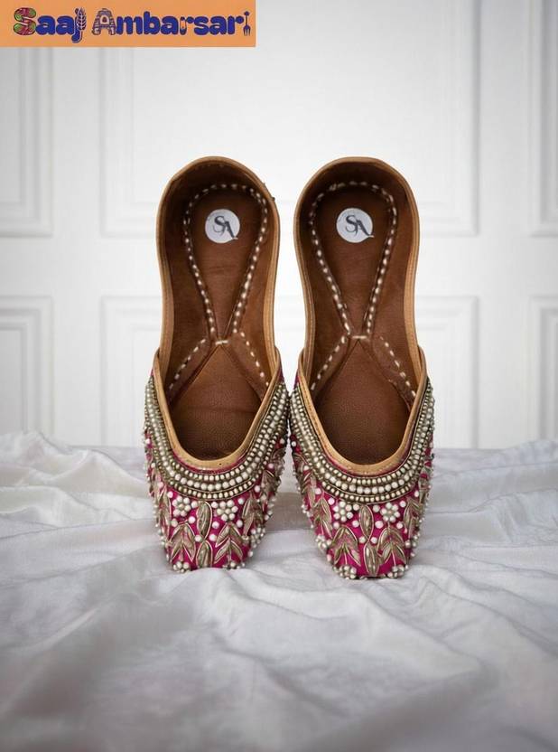 Saaj Ambarsari Women Magenta Pink Premium Jutti with Beads and Golden Embellishments |Ethnic Mojaris Bellies Sandal