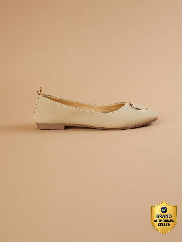 CODE by Lifestyle Women Ballerinas with Metallic Accent Bellies Sandal