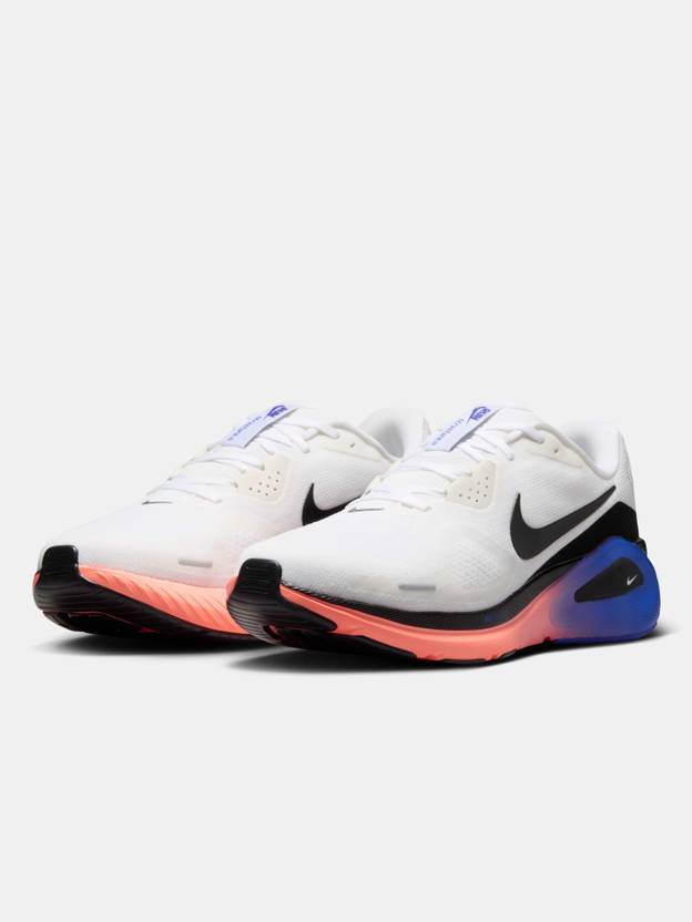 Nike Running Shoes @ 2260