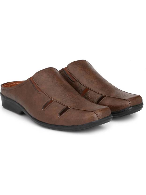 SCARPIA Half (back open) Slip On Men Clogs