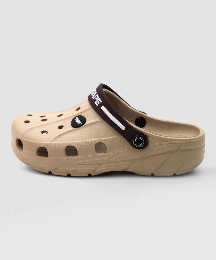 RED TAPE Men's Red Clogs - Image 6