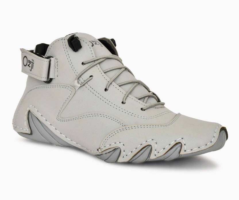Ajio Footwear Clearance Sale