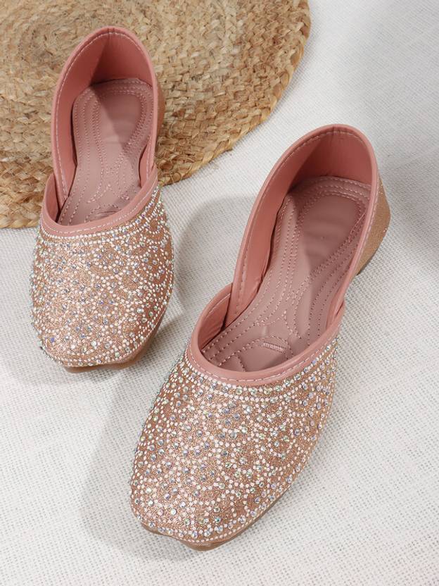 Dipyo Punjabi Juttis Traditional Slip-On Flats with Embroidery Comfortable & Stylish Slip On For Women