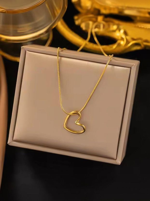 Misba 18k Gold Open Heart Pendant Set - Image 9