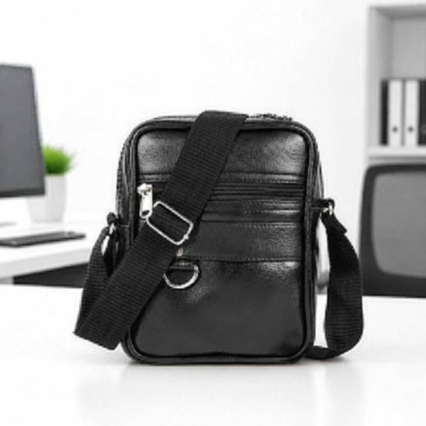 CARPISA Black Men Sling Bag Black Men Sling Bag Stylish Cross Body Bag