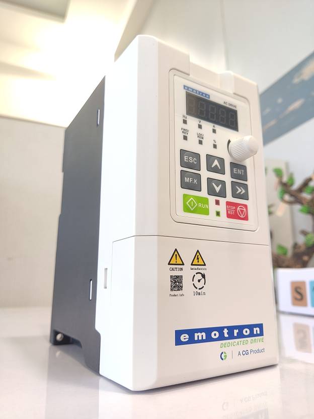 EMOTRON Solar VFD/Solar Controller 3HP 3PHS 6.5A,9.5A MAX 380V-780V DC ...