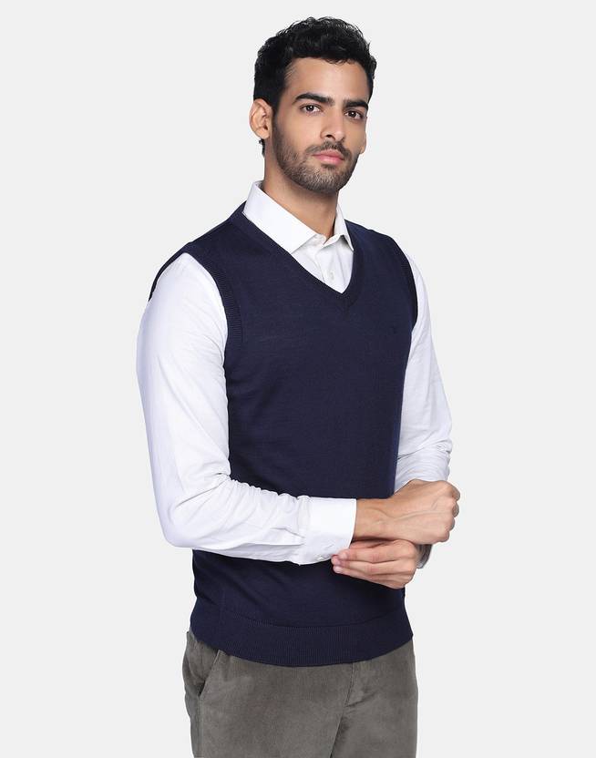 Men Solid V Neck Blue Sweater