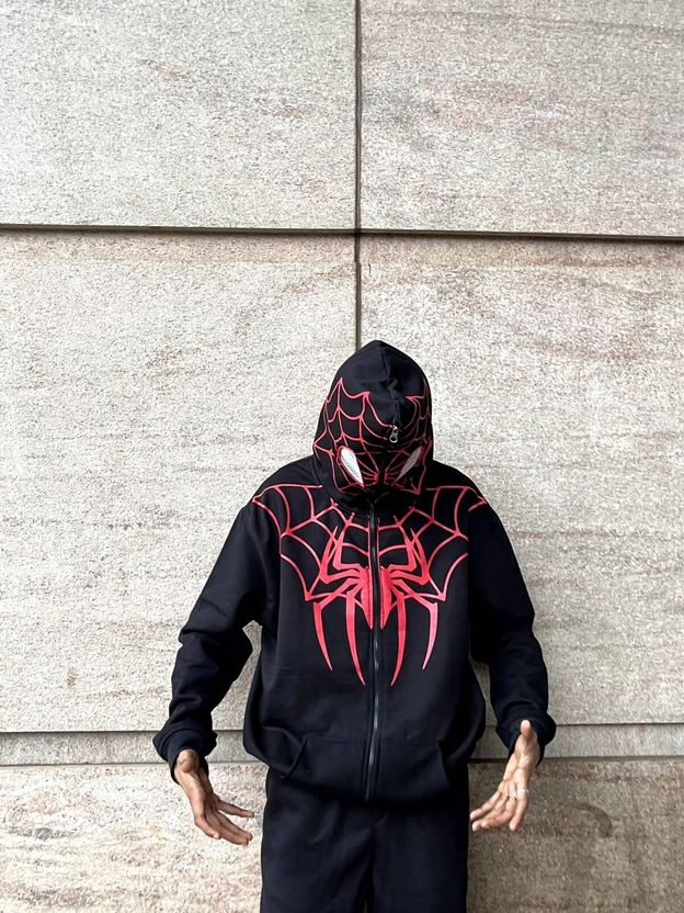 HodieHavens Full Sleeve Graphic Hooded Sweatshirt - Image 1