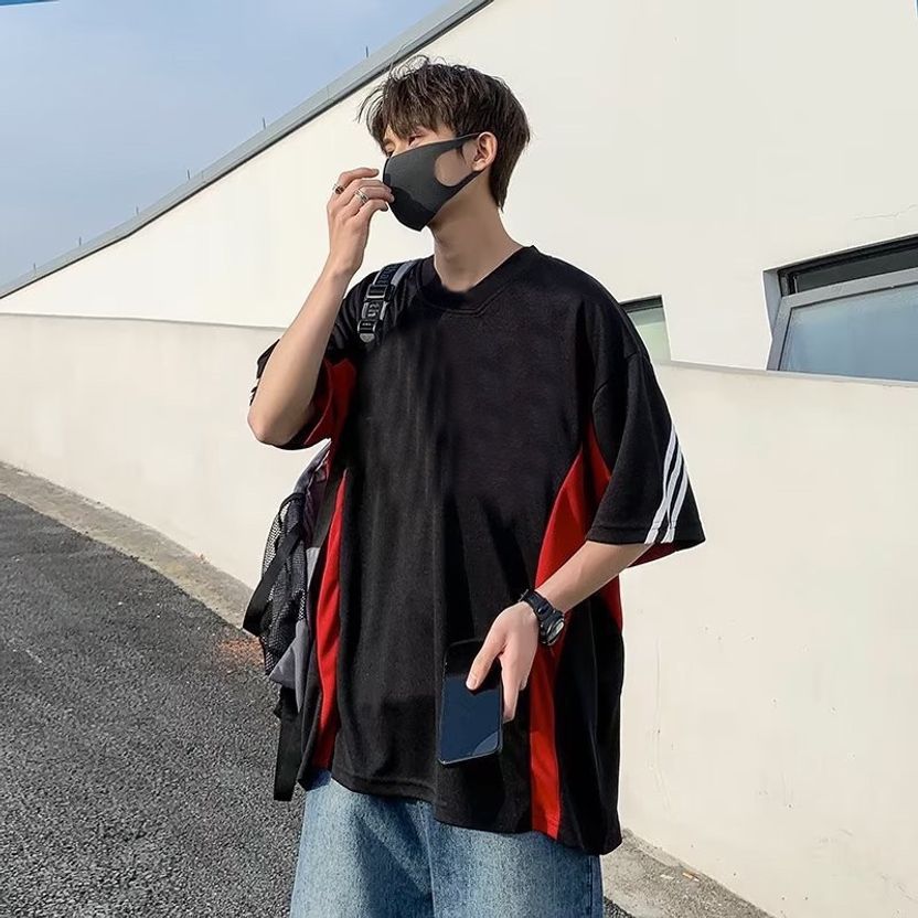 youngcash Men Black Cotton Blend T-Shirt - Image 1
