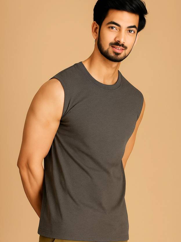 Bribzy Trends Solid Men Round Neck Grey T-Shirt