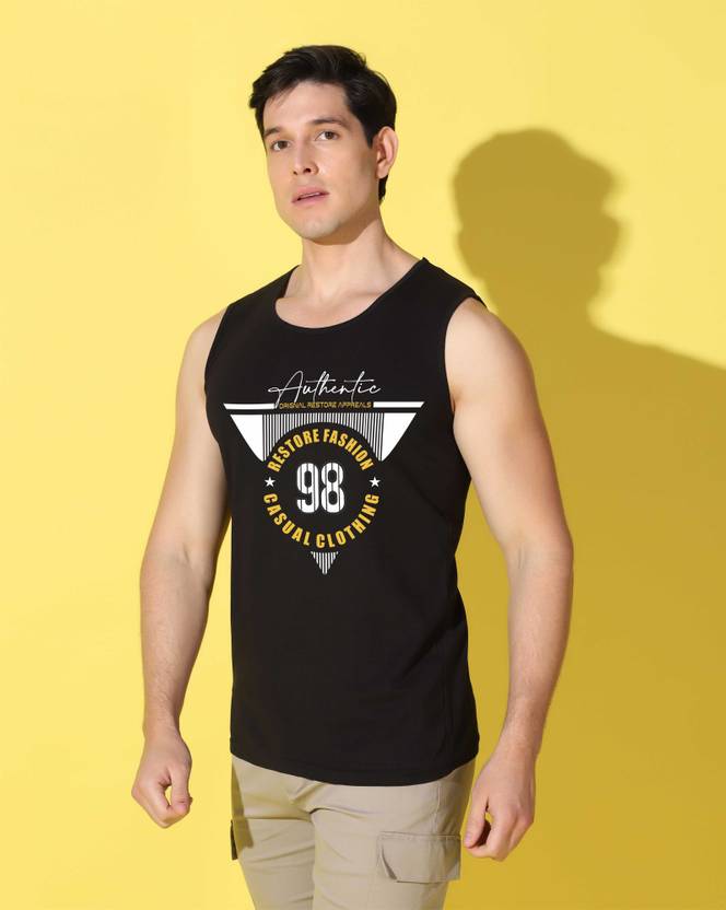 WOOSTRO Men Solid Scoop Neck Cotton Blend Black T-Shirt