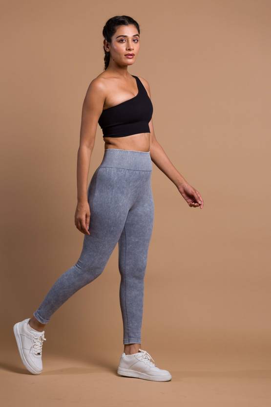belonge Solid Women Grey Tights