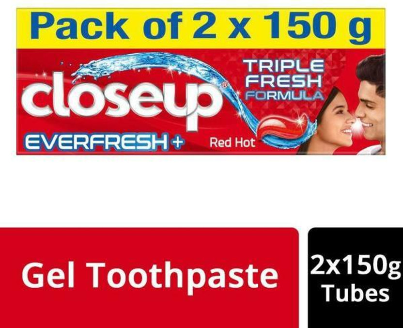 Closeup TRIPLE FRESH FORMULA EVERFRESH CLEANS PROTECTS WHITENS