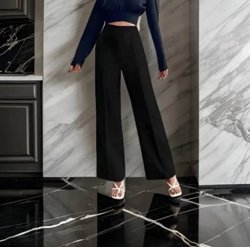 Ajhu Women Loose Fit Black Cotton Blend Trousers