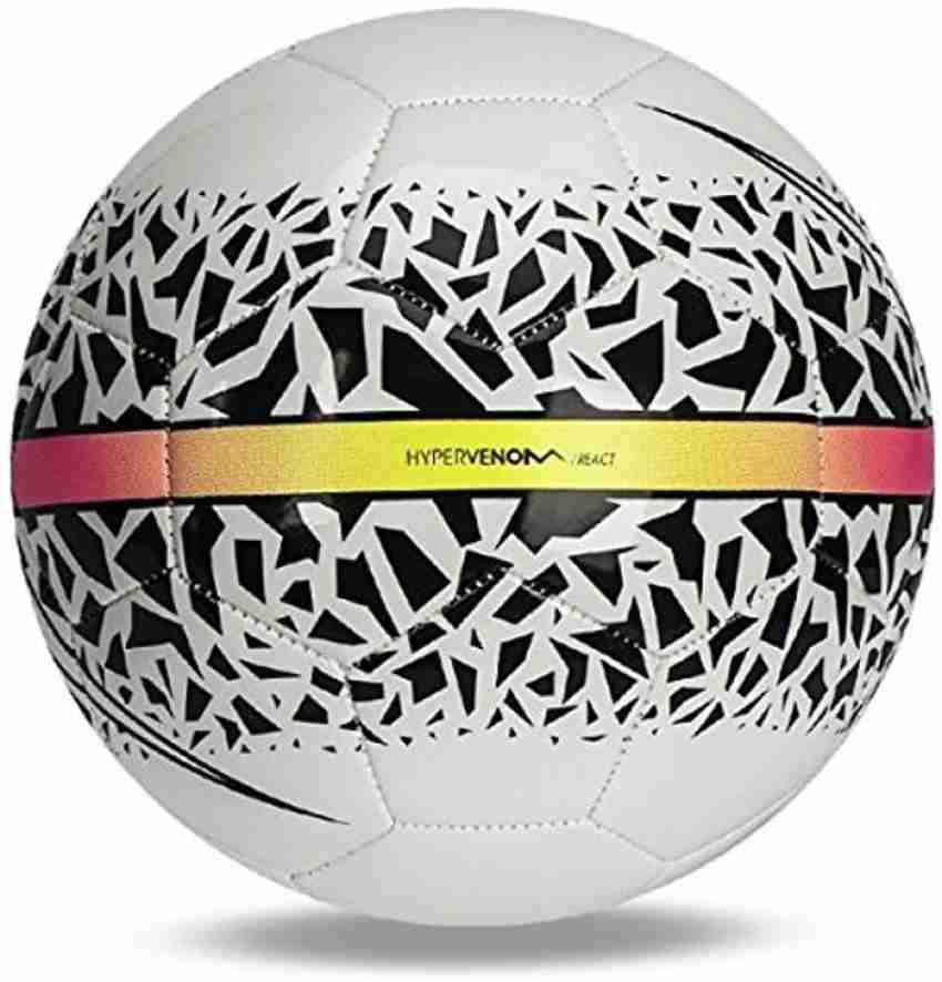 Nike hypervenom outlet react soccer ball