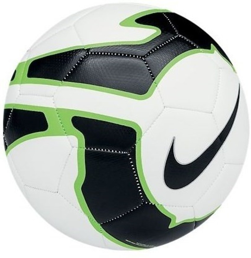 Nike hot sale football flipkart