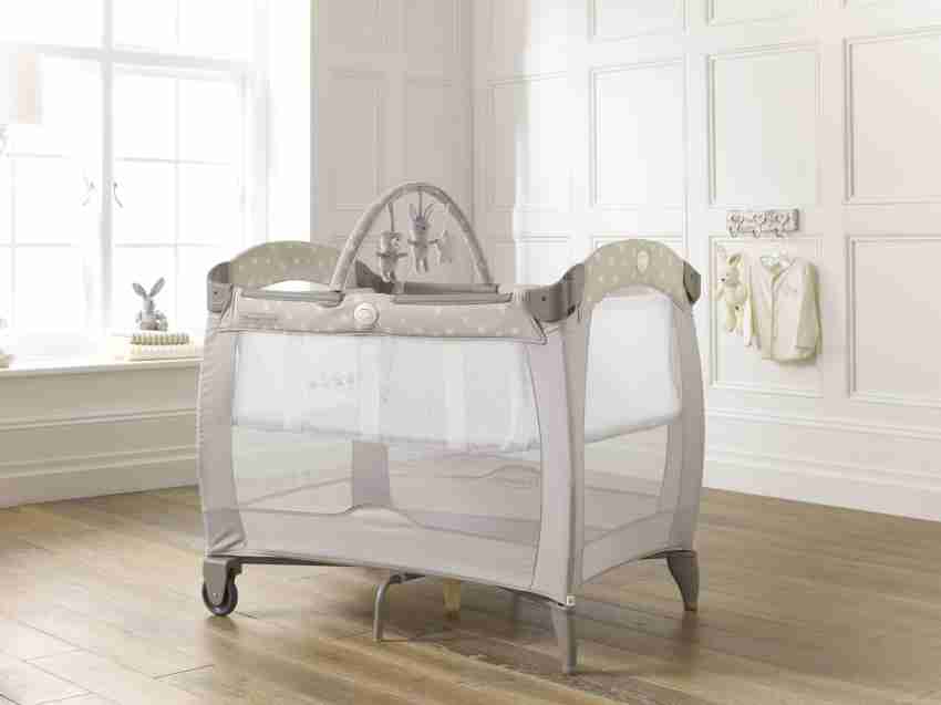 Graco classic electra bassinet travel cot in bear store & friends