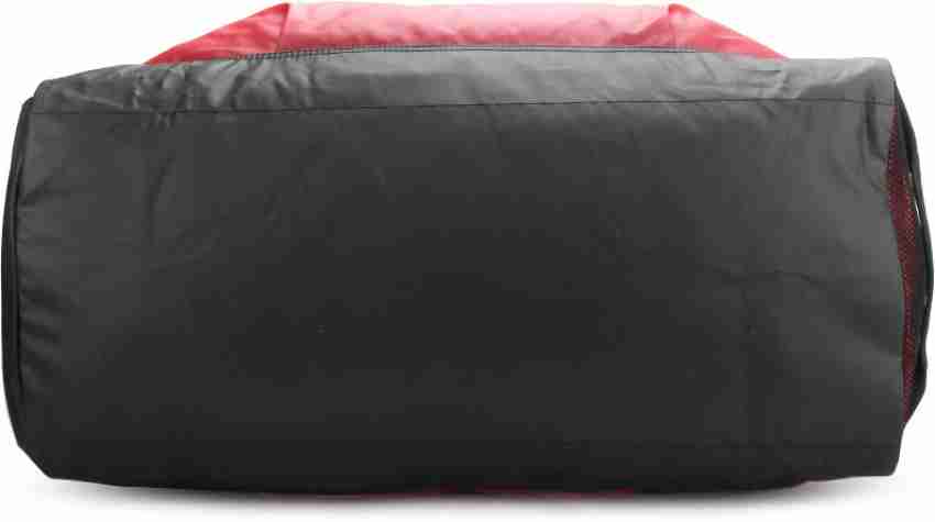 Nike gym bag on sale flipkart