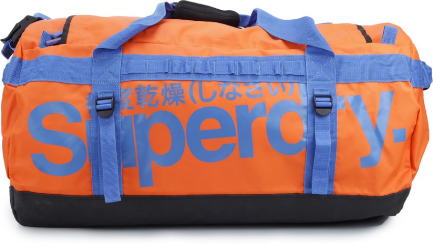 Superdry hotsell travel bag