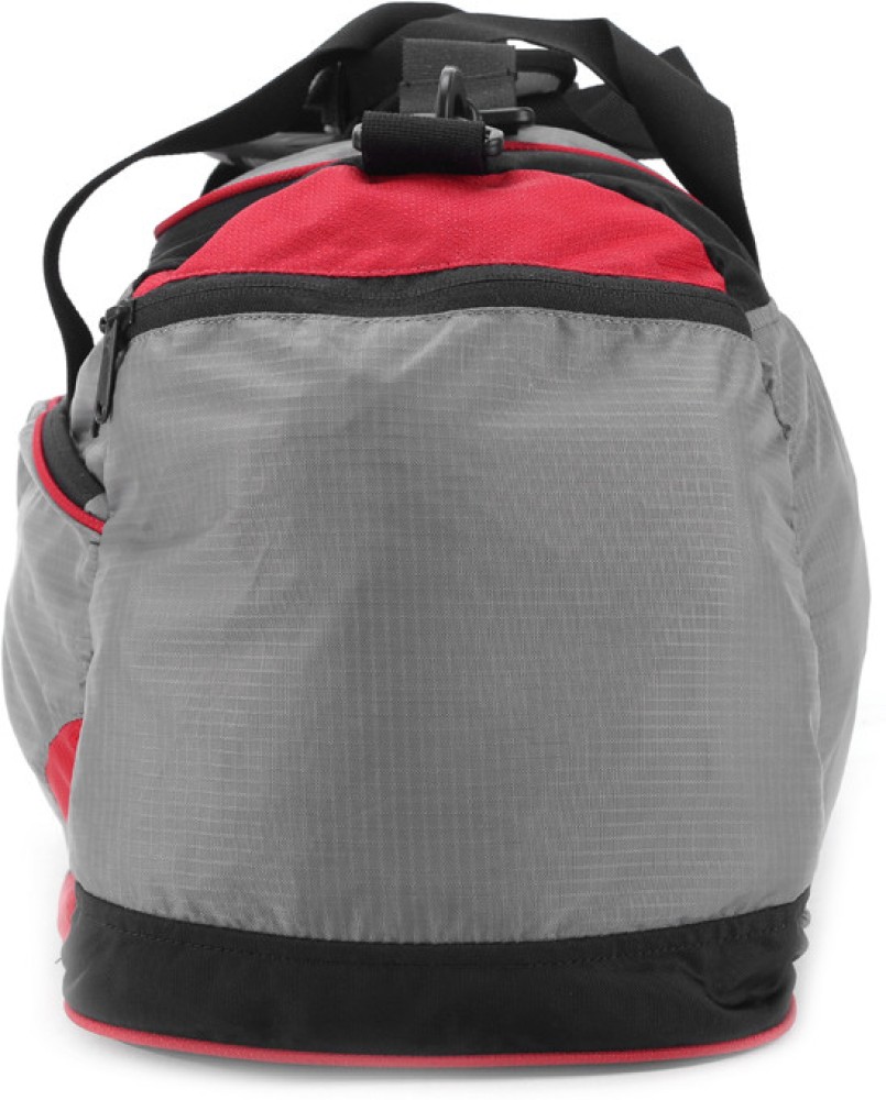 Wildcraft aqua small duffle bag sales gi263