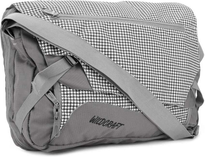 Wildcraft side bags clearance flipkart