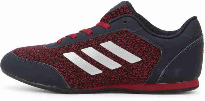 Adidas vitoria 2024 ii training shoes