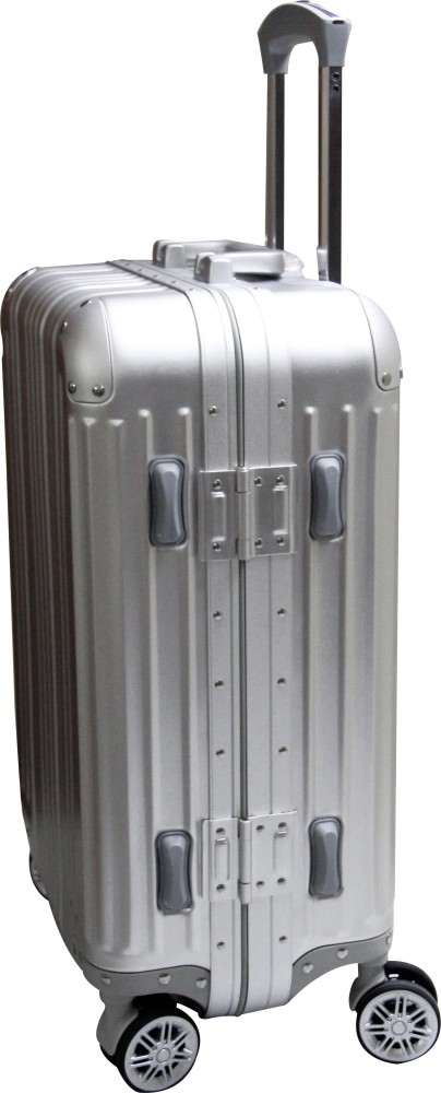 Flipkart gamme GAMME ALUMINIUM SILVER SHADE YUOTH LUGGAGE