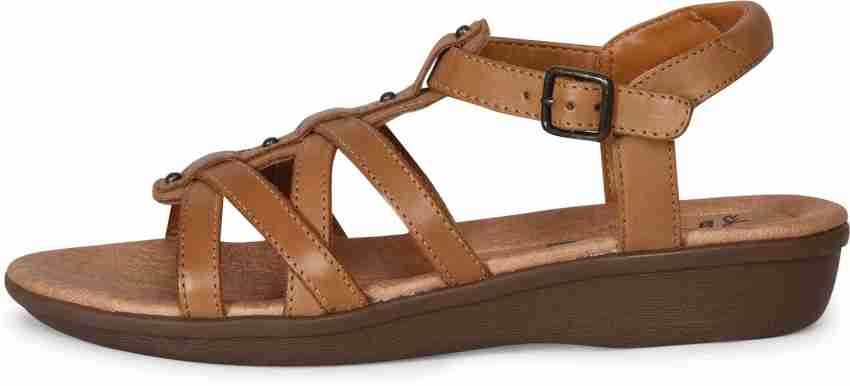 Clarks leather best sale sandals ladies