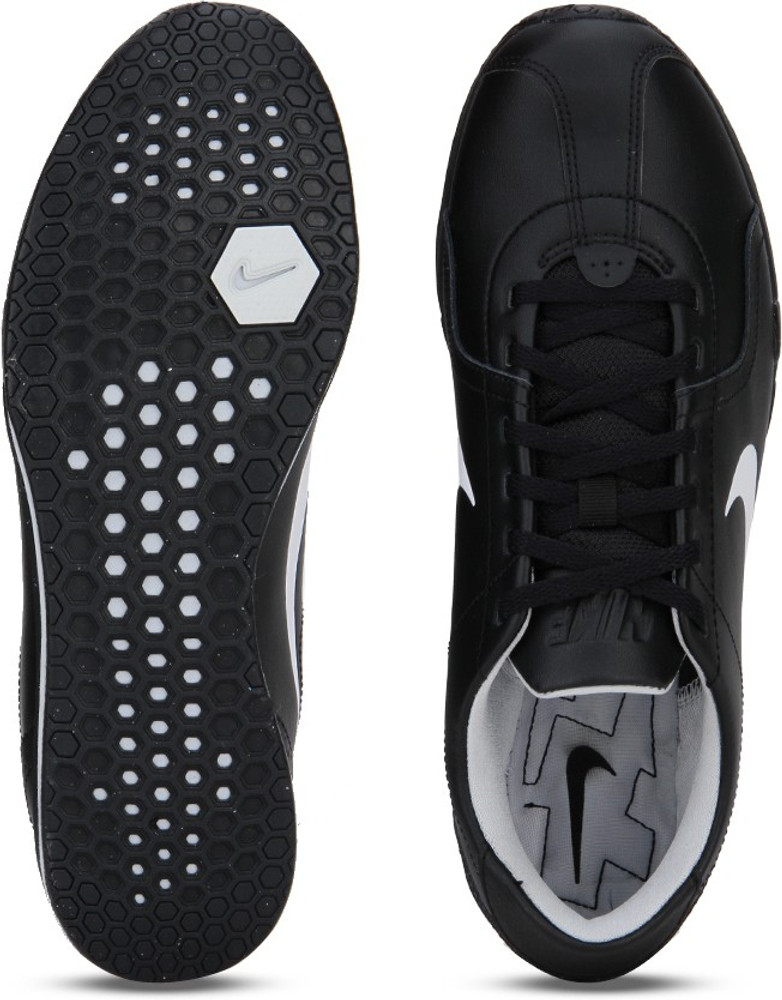 Nike circuit clearance trainer