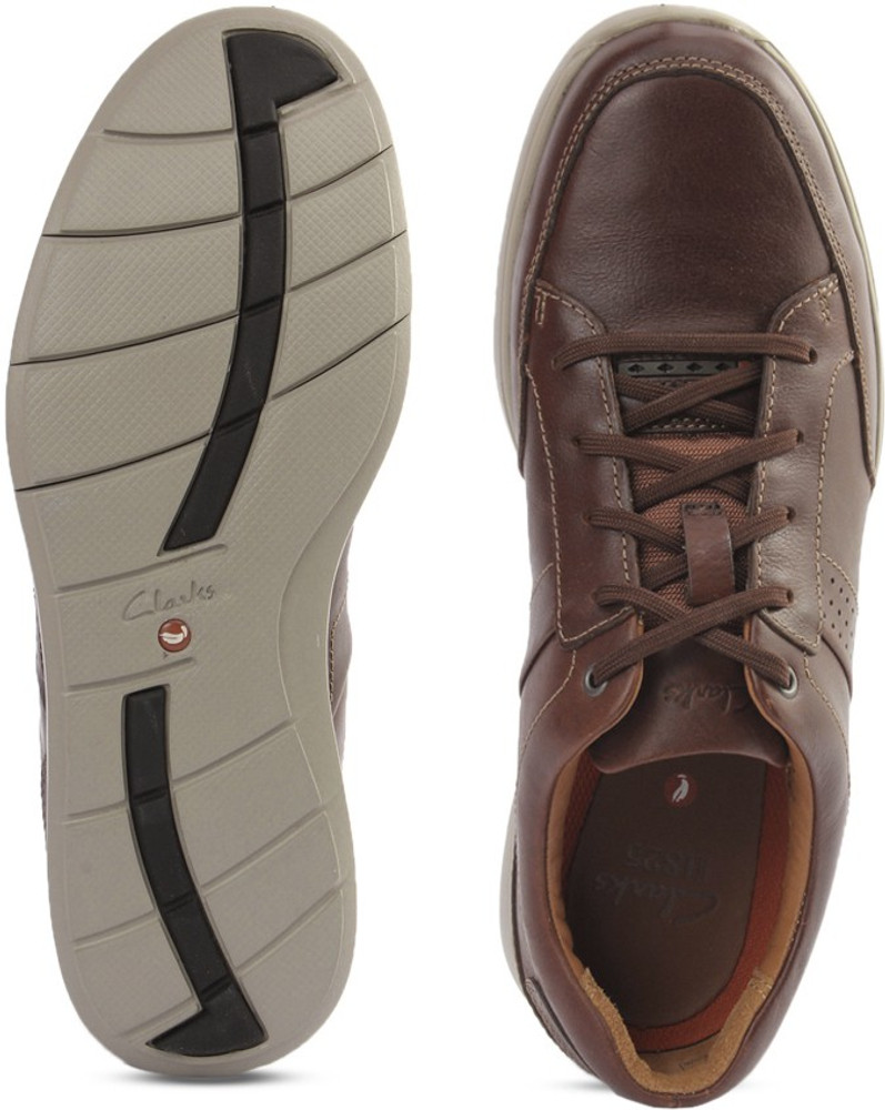 CLARKS UNLOMAC LACE TAN LEATHER Lace Up For Men Buy Tan Color CLARKS UNLOMAC LACE TAN LEATHER Lace Up For Men Online at Best Price Shop Online for Footwears in